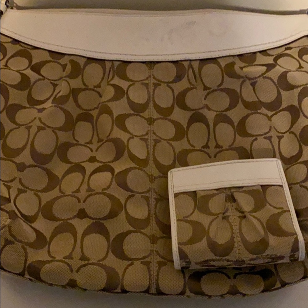 Authentic coach hobo w/wallet